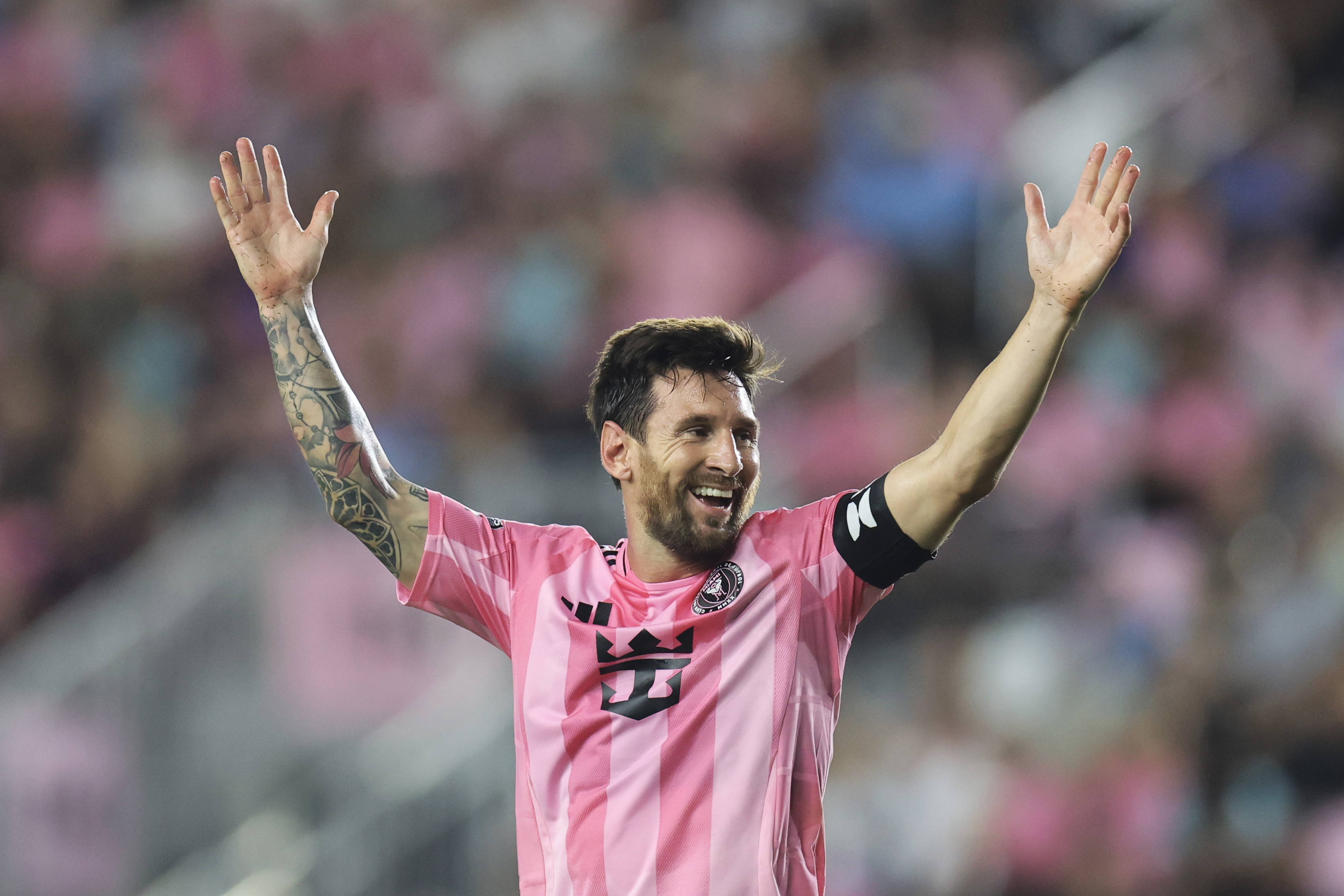 Lionel Messi #10 del Inter Miami CF reacciona durante la semifinal de la Leagues Cup entre el Inter Miami CF y el Orlando City en el Chase Stadium el 27 de agosto de 2025 en Fort Lauderdale, Florida. | Fuente: Getty Images