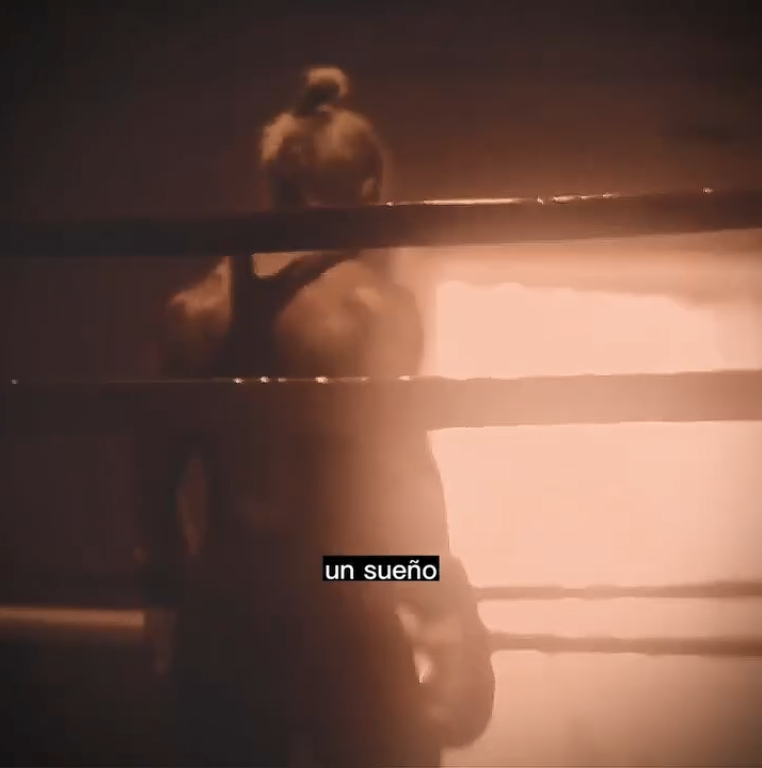 Alejandra "Locomotora" Oliveras entrenando en el ring | Fuente: Instagram/alejandro_oliveras.ok