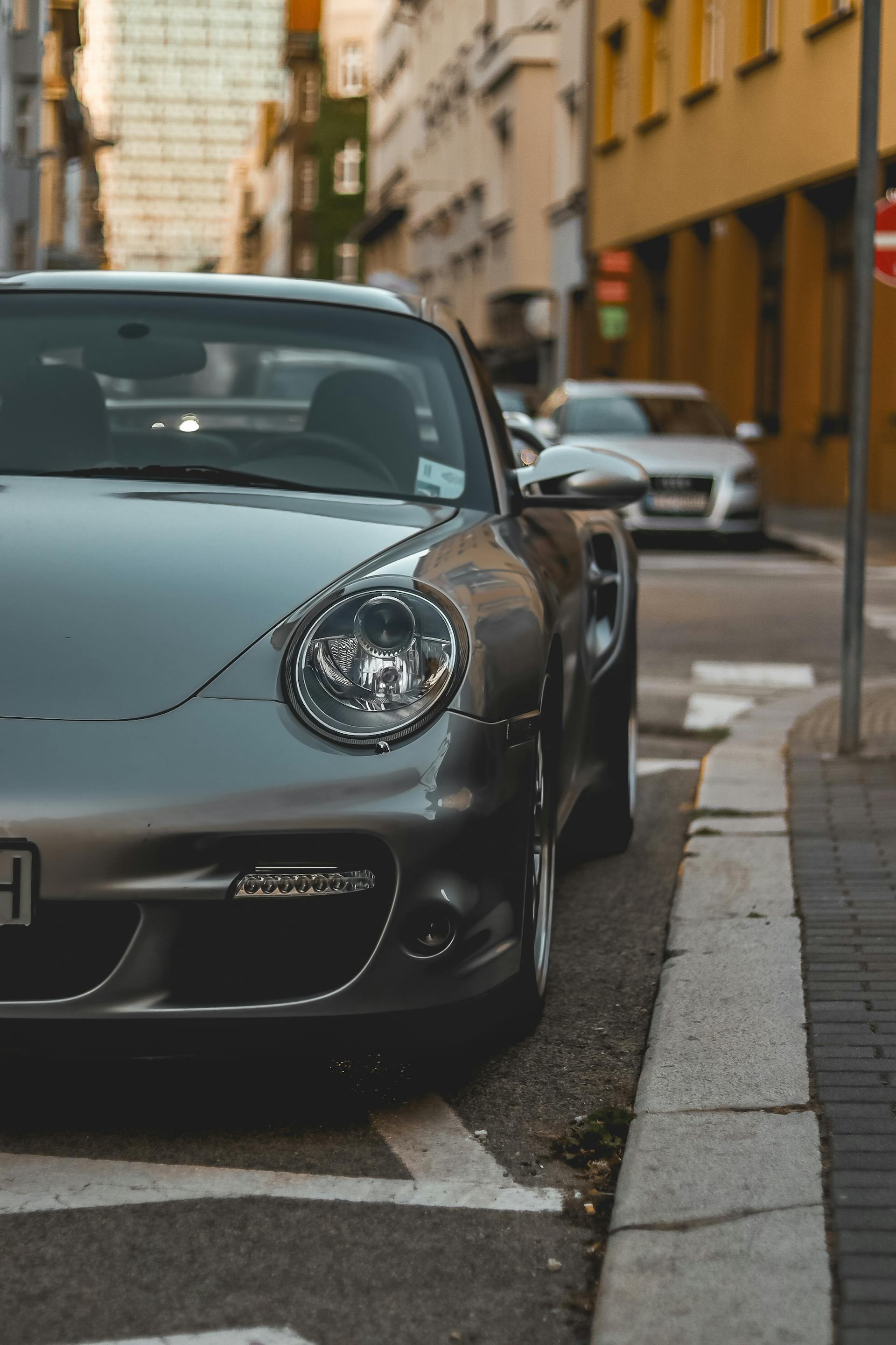 Primer plano de un Automóvil | Fuente: Pexels