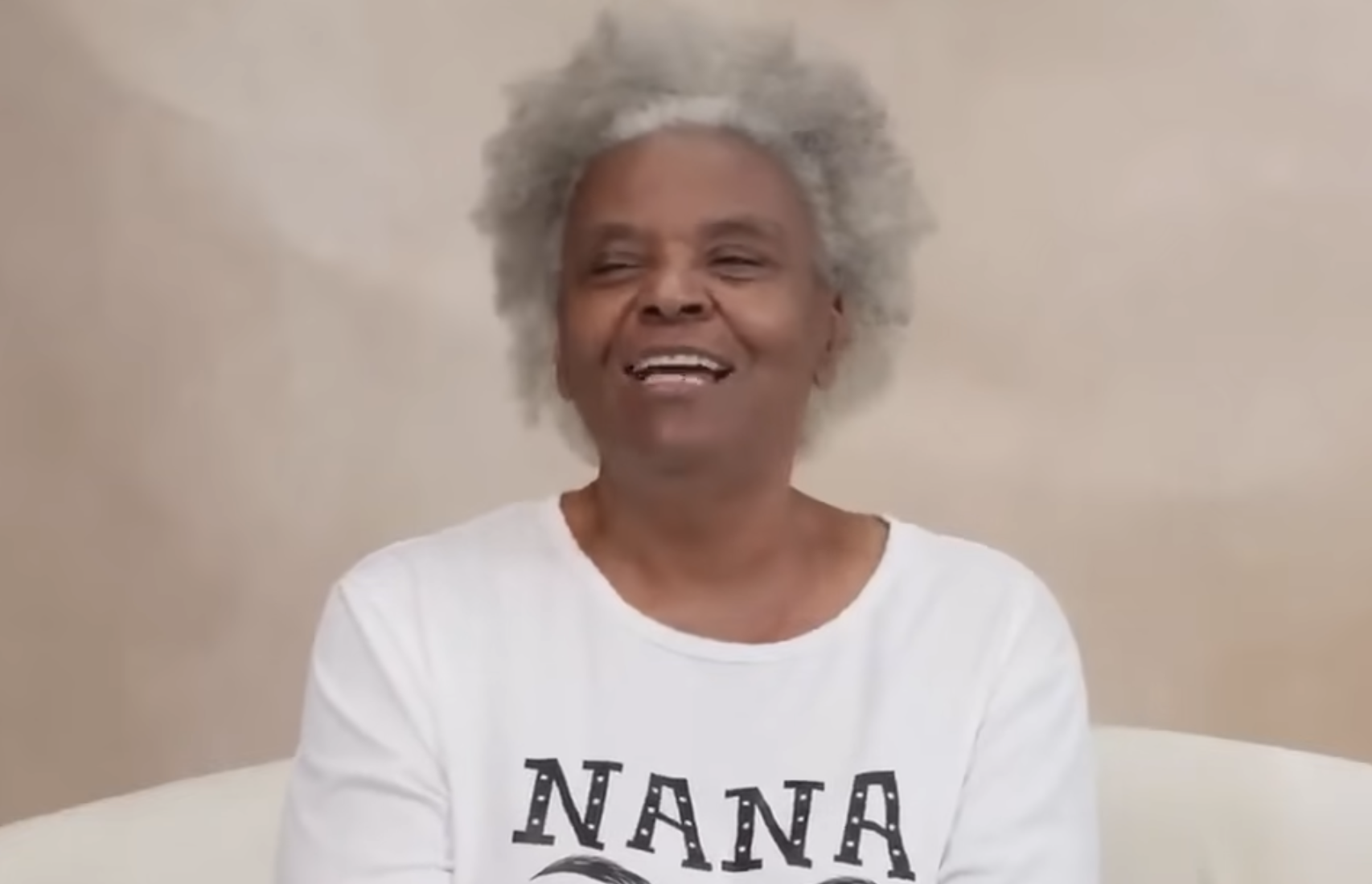 Captura de pantalla de Linda Truesdale de un vídeo del 27 de febrero de 2025. | Fuente: YouTube/Doctor Carl Truesdale