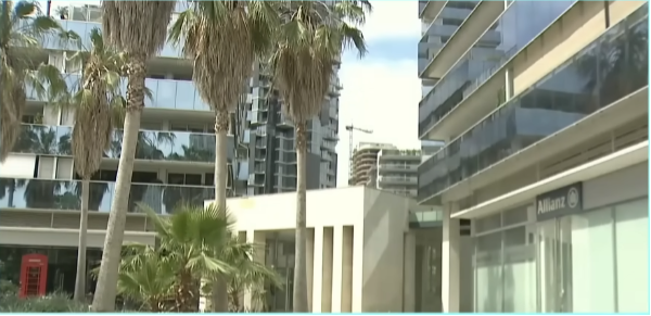 Imagen del complejo donde vivien Marianela Mirra y José Alperovich | Fuente: YouTube/americaenvivo