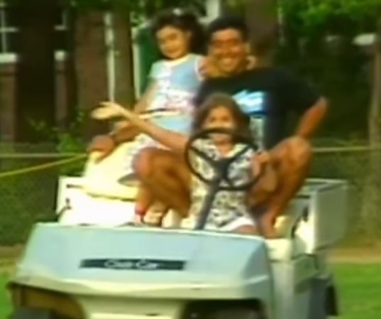 Diego Maradona junto a sus hijas, Dalma y Gianinna | Fuente: Instagram/giamaradona