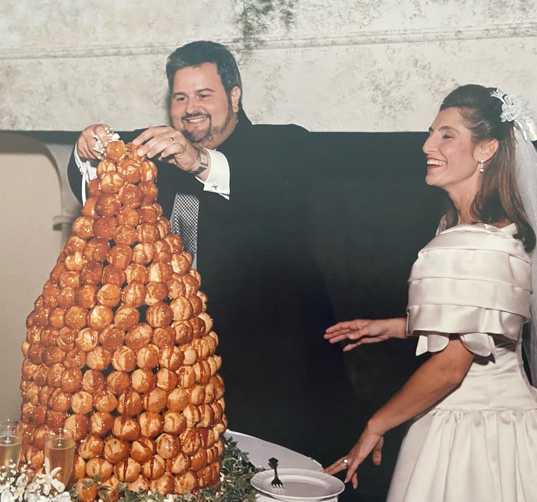 Raúl de Molina y su esposa Mily durante su boda | Fuente: Instagram/rauldemolina