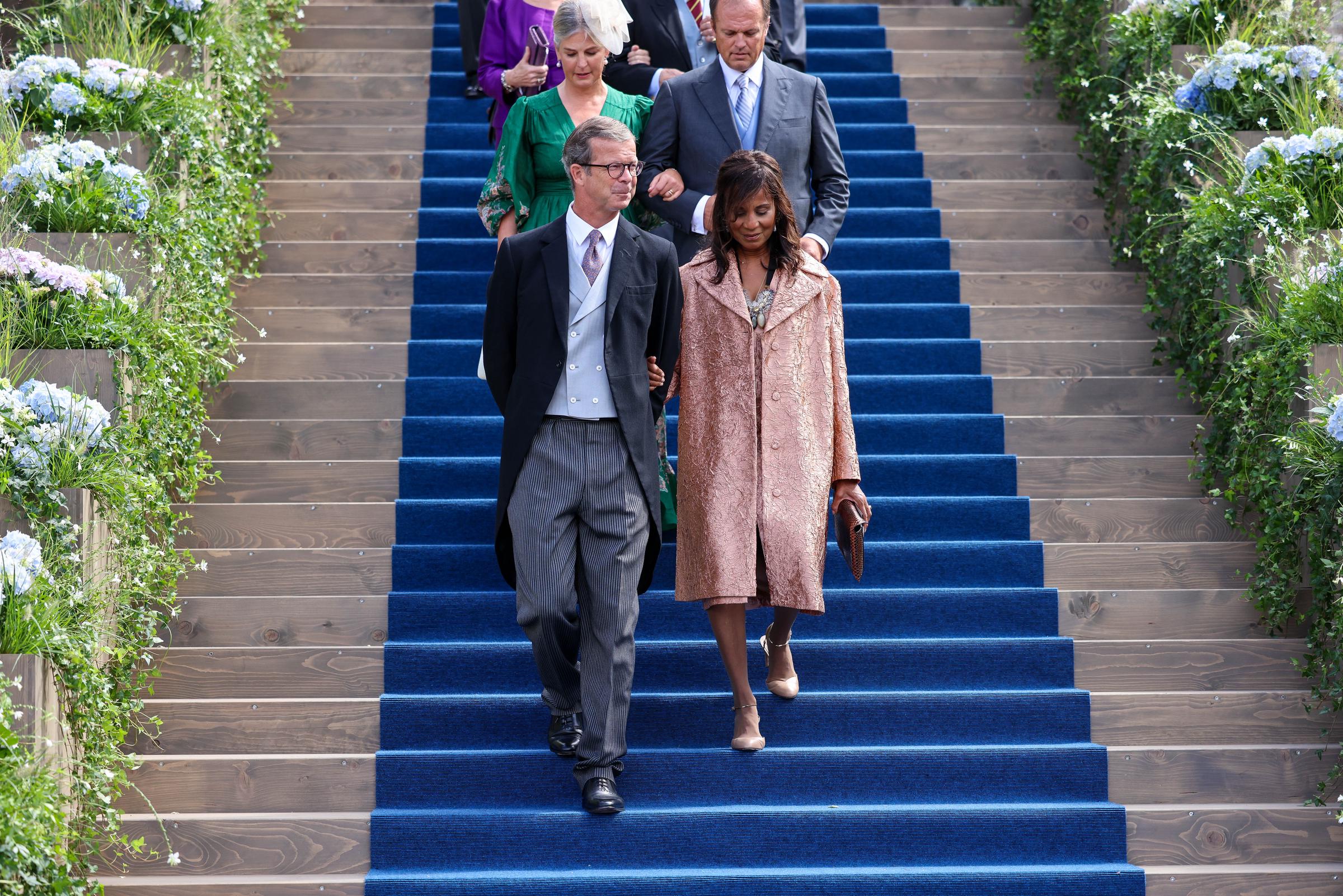 El príncipe Maximilian von und zu Liechtenstein y la princesa Ángela de Liechtenstein asisten a la boda de la princesa Marie Caroline de Liechtenstein con el Sr. Leopoldo Maduro Vollmer en la Catedral de San Florín el 30 de agosto de 2025 en Vaduz, Liechtenstein. | Fuente: Getty Images