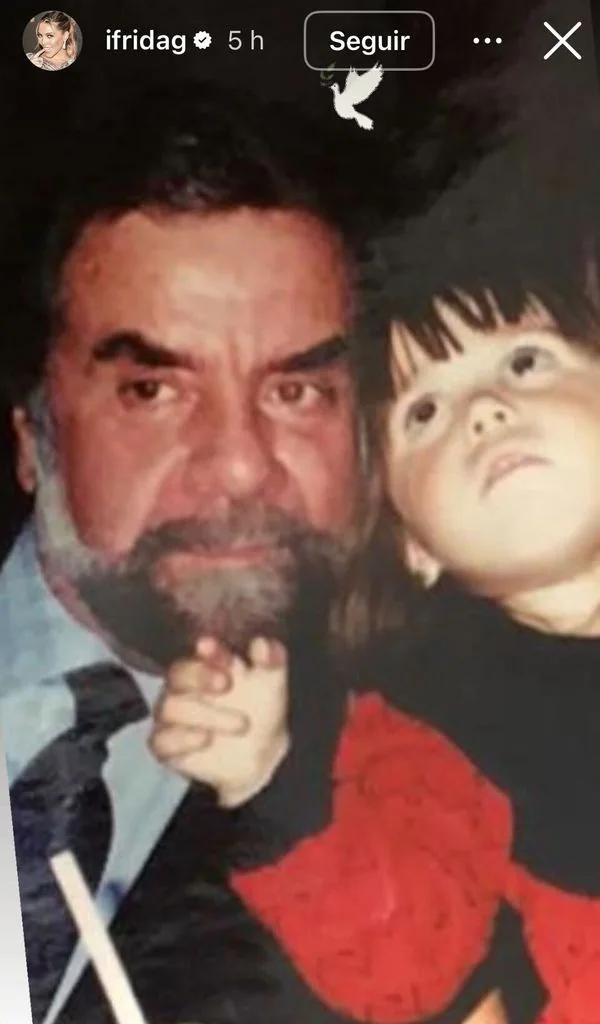Frida Sofía compartió una foto de ella junto a su abuelo Cayetano Moctezuma tras su fallecimiento | Fuente: Instagram/ifridag