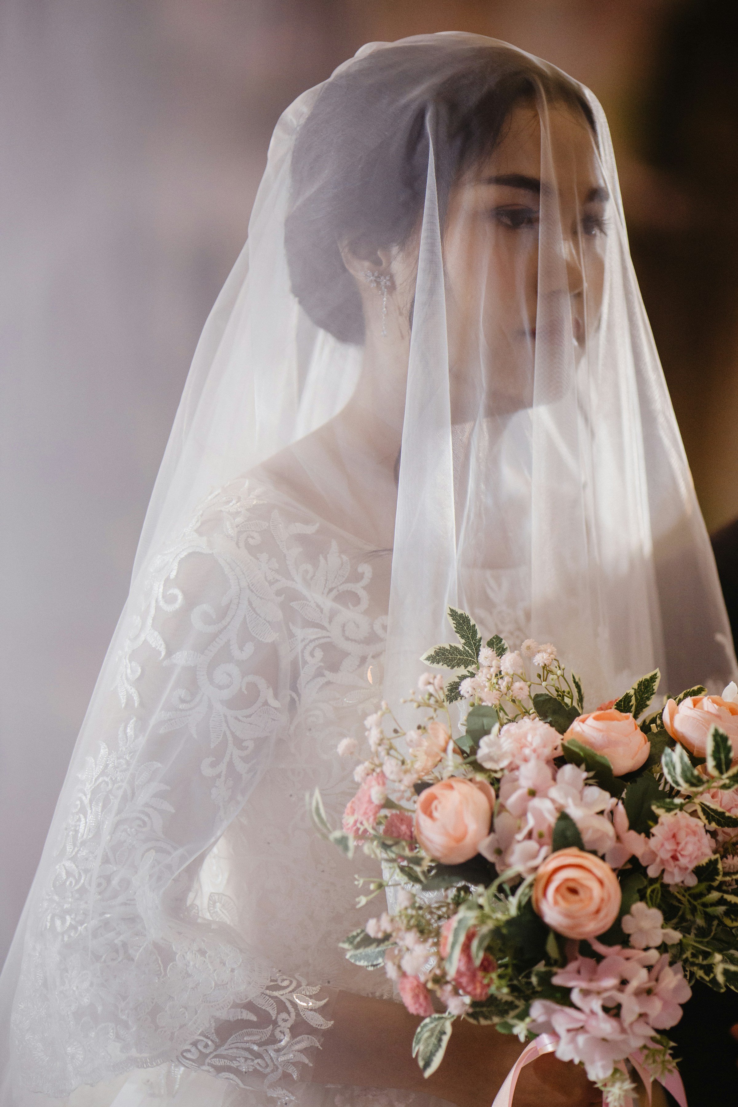 Una novia con cara de disgusto | Fuente: Unsplash