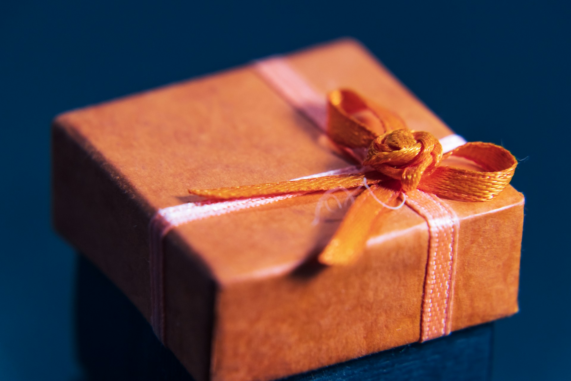 Una caja de regalo | Fuente: Unsplash