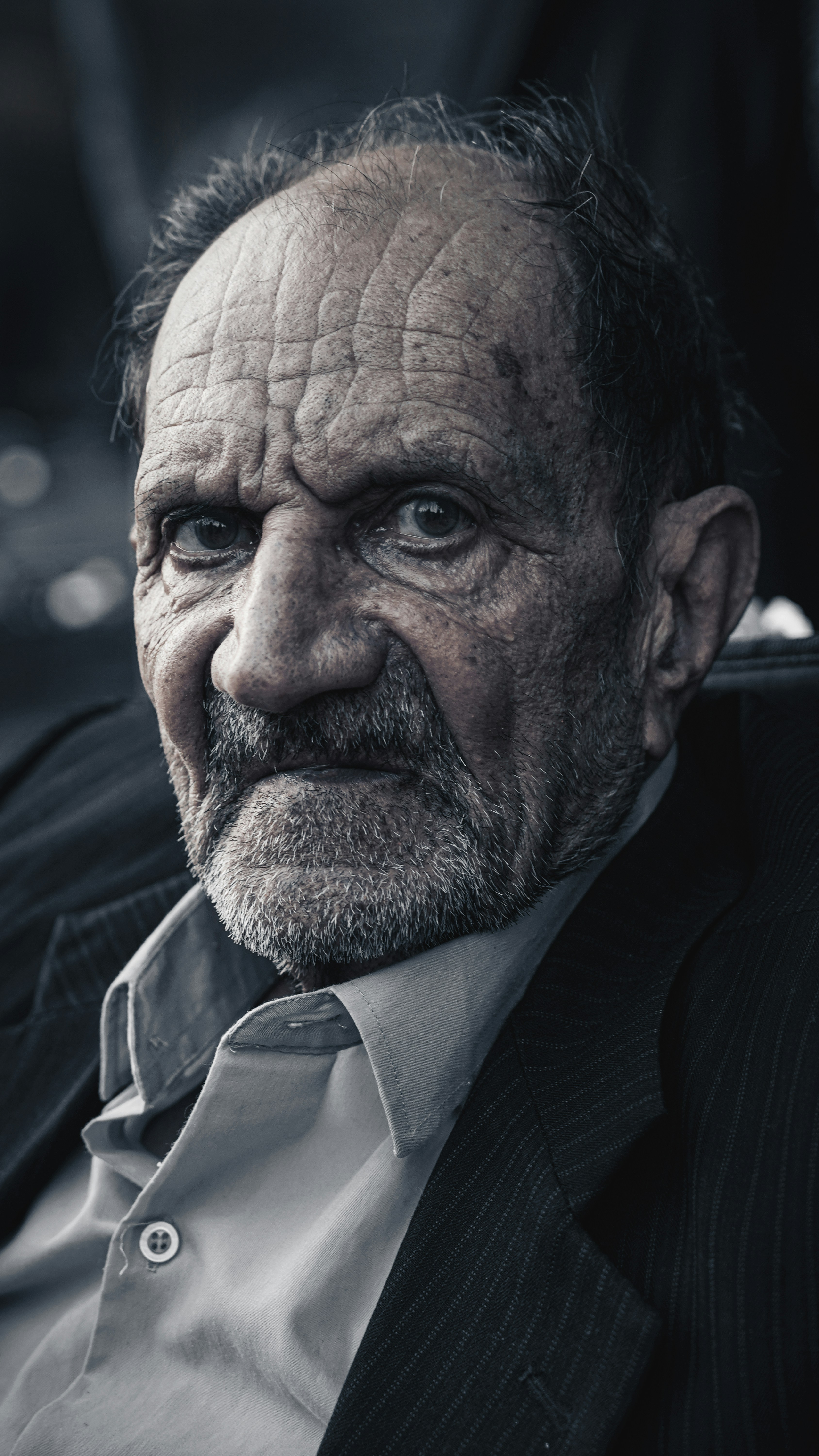 Un hombre infeliz | Fuente: Unsplash