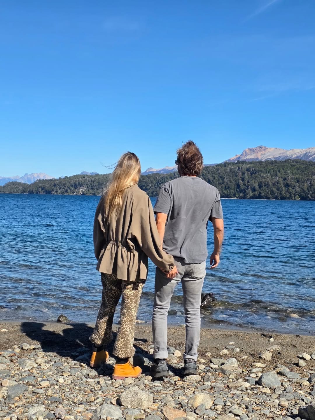 Benjamín Vicuña junto a Anita Espasandín | Fuente: Instagram/benjaminvicuna.ok