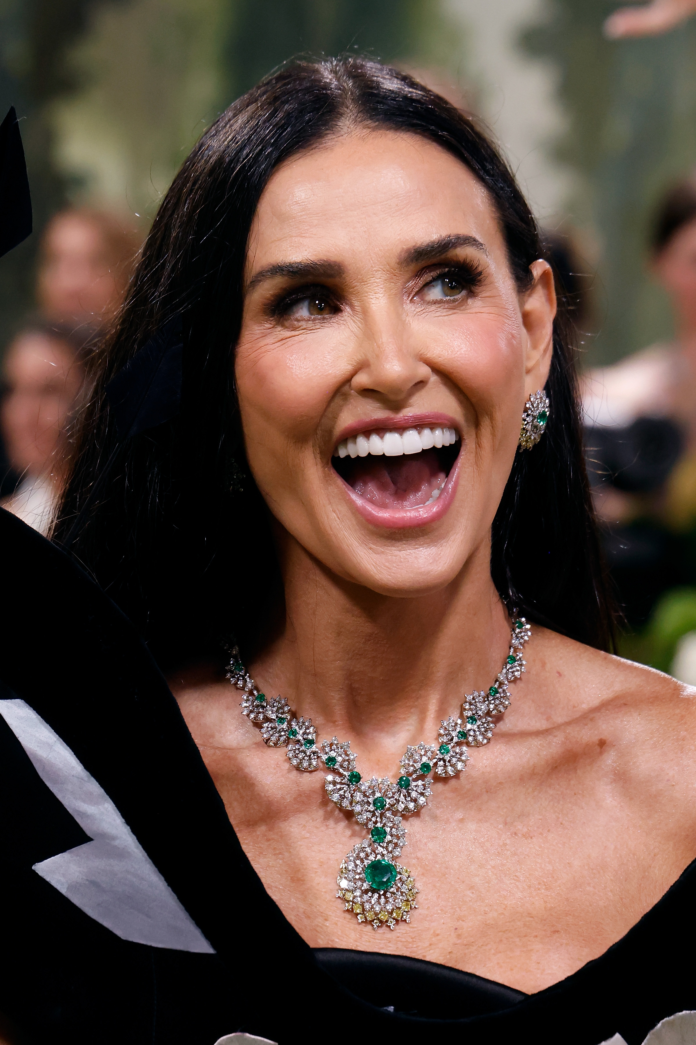 Demi Moore asiste al beneficio del Instituto del Vestuario por "Sleeping Beauties: Reawakening Fashion" en el Museo Metropolitano de Arte el 6 de mayo de 2024, en la ciudad de Nueva York | Fuente: Getty Images