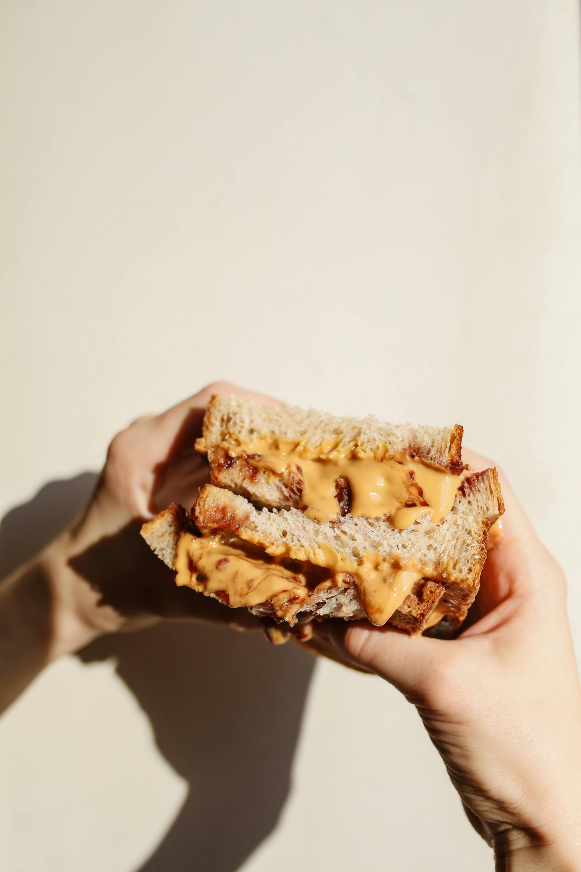 Un bocadillo de mantequilla de cacahuete | Fuente: Pexels