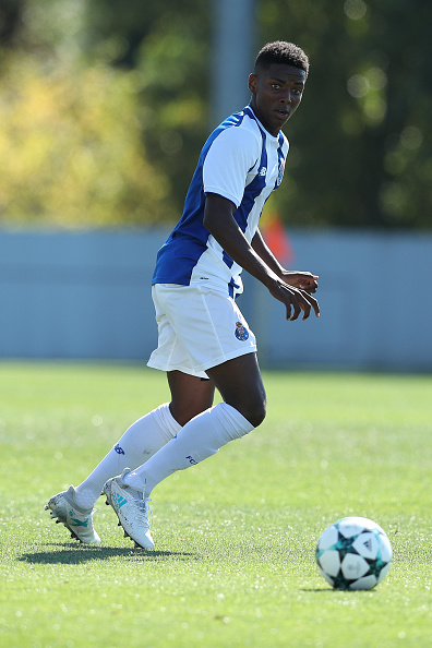 El delantero del Porto, Junior Joao Maleck Robles, de México, durante el partido de la UEFA Youth Champions League entre el FC Porto y el Besiktas JK en el Centro de Treino do Olival, el 13 de septiembre de 2017 en Porto, Portugal | Fuente: Getty Images