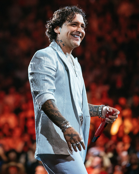 El cantante mexicano Christian Nodal se presenta durante un concierto en la Arena Monterrey el 17 de mayo de 2025 en Monterrey, México | Fuente: Getty Images