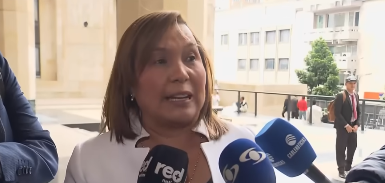 Oneida Escobar, madre de Luis Andrés Colmenares, declarando ante la prensa | Fuente: YouTube/Noticias Caracol