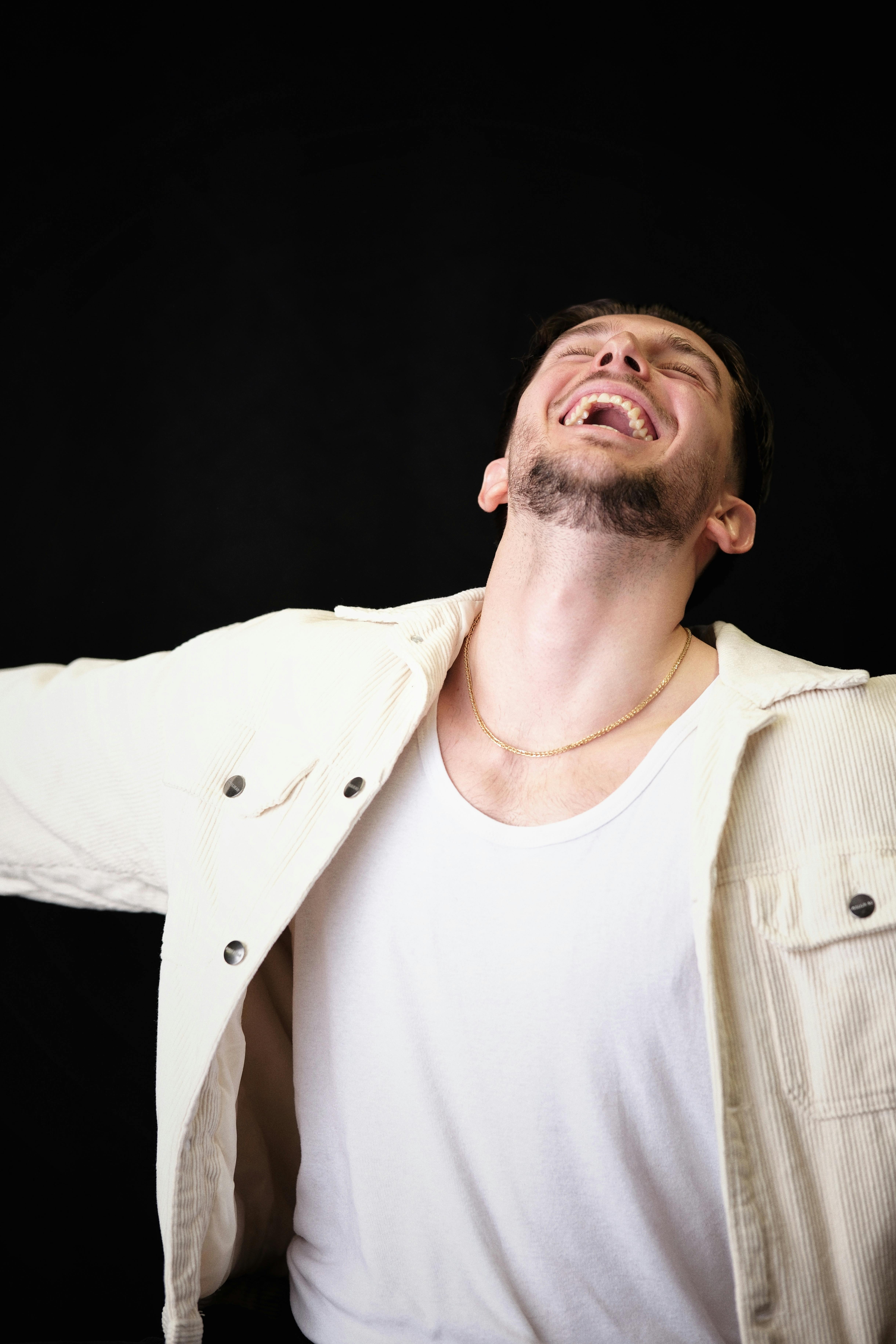 Un hombre muy feliz | Fuente: Pexels