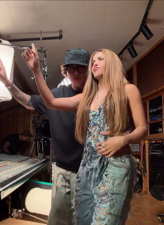 Shakira baila con Beéle | Fuente: Instagram/beele