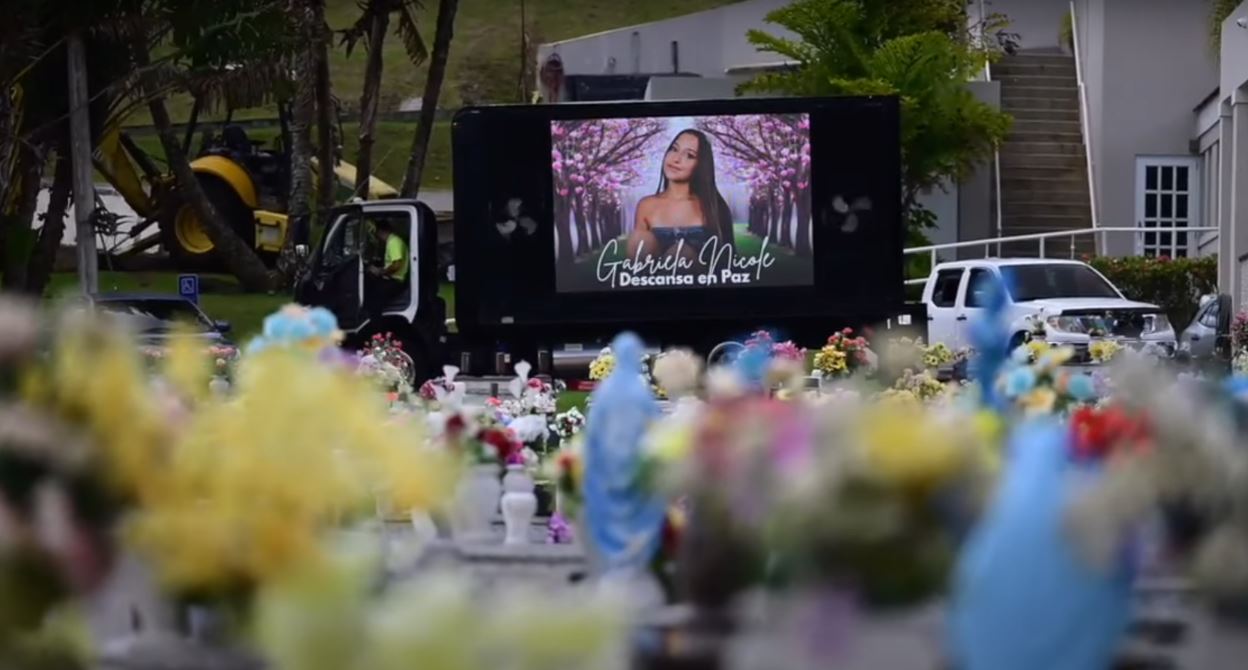 Imagen del funeral | Fuente: Facebook.com/elnuevodia