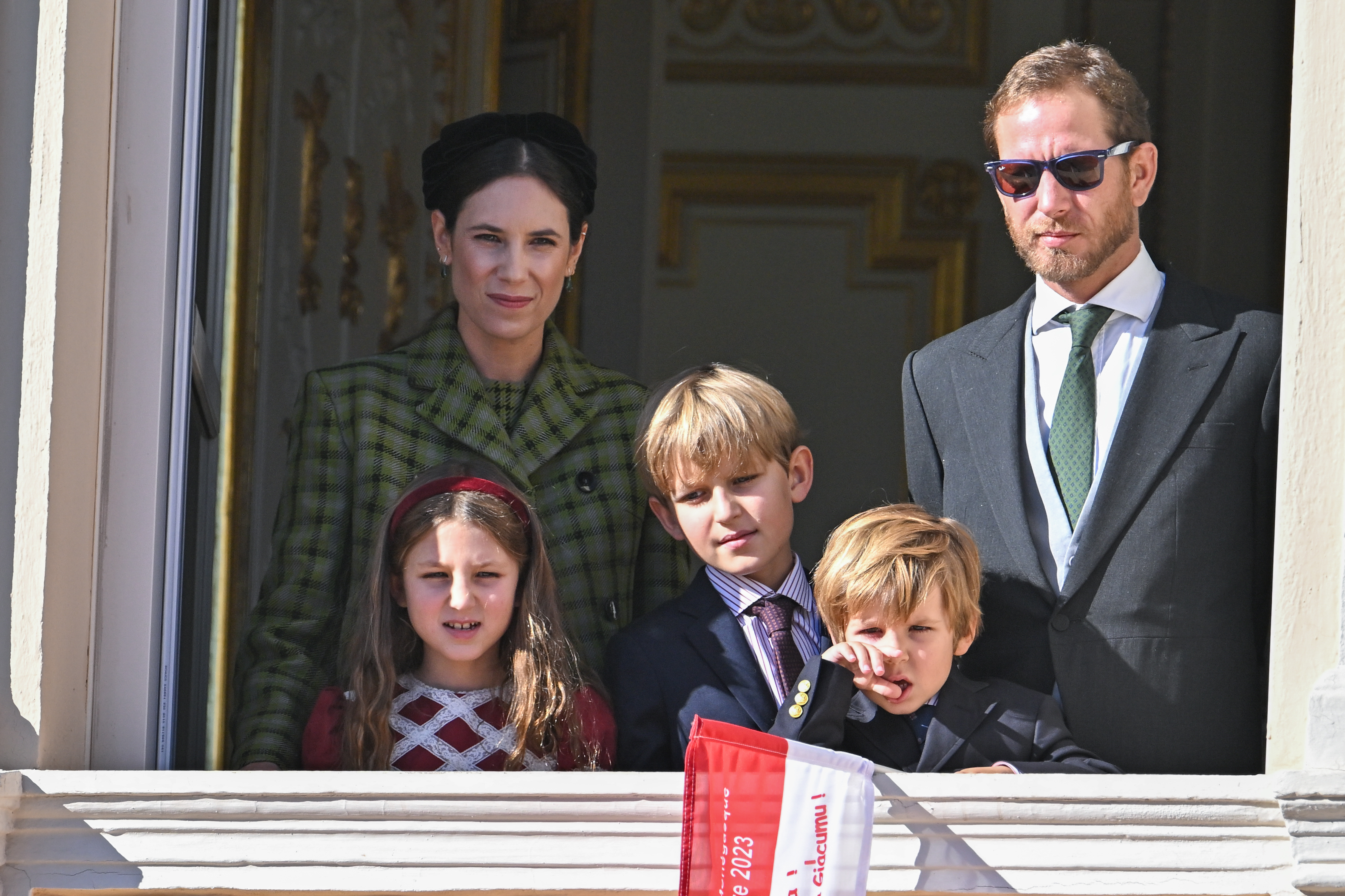 Tatiana Santo Domingo, India Casiraghi, Sacha Casiraghi, Maximilian Casiraghi y Andrea Casiraghi asisten al Día Nacional de Mónaco 2023 el 19 de noviembre de 2023 en Mónaco, Mónaco. | Fuente: Getty Images
