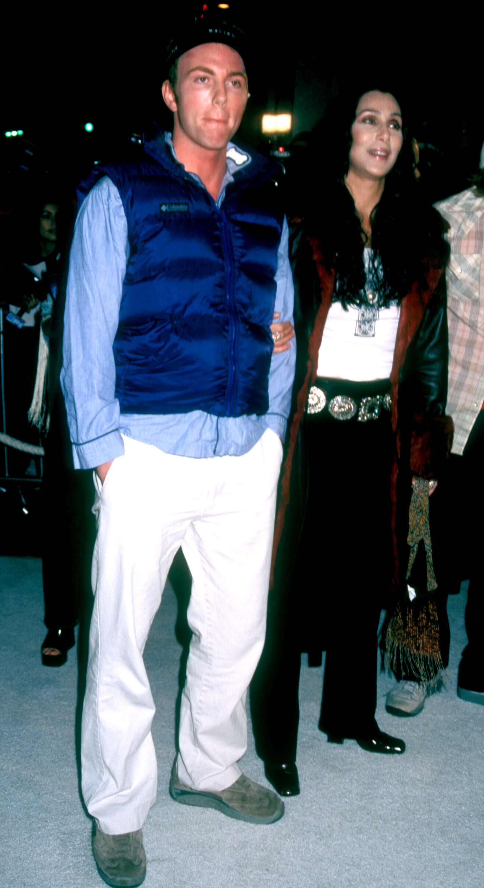 Elijah Blue Allman y Cher en el estreno de "Blow" en Los Ángeles, California, en 2001 | Fuente: Getty Images
