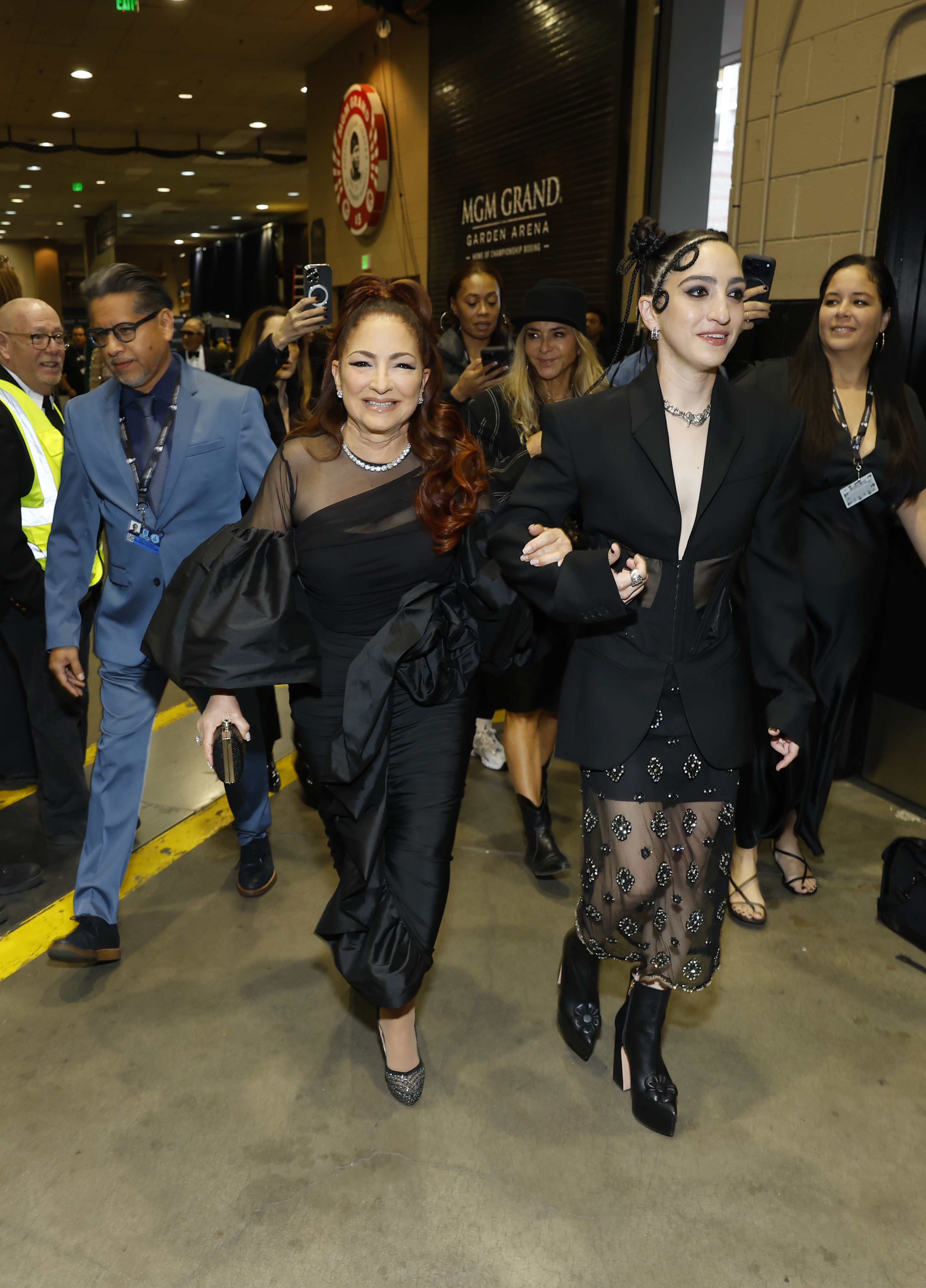 Gloria Estefan y Emily Estefan asistieron a la 26ª edición anual de los Premios Grammy Latinos en el MGM Grand Garden Arena el 13 de noviembre de 2025 en Las Vegas, Nevada. | Fuente: Getty Images.