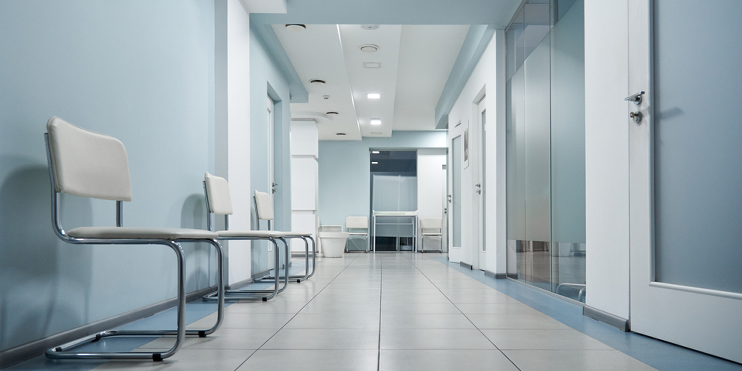 Vestíbulo de un hospital | Fuente: Shutterstock