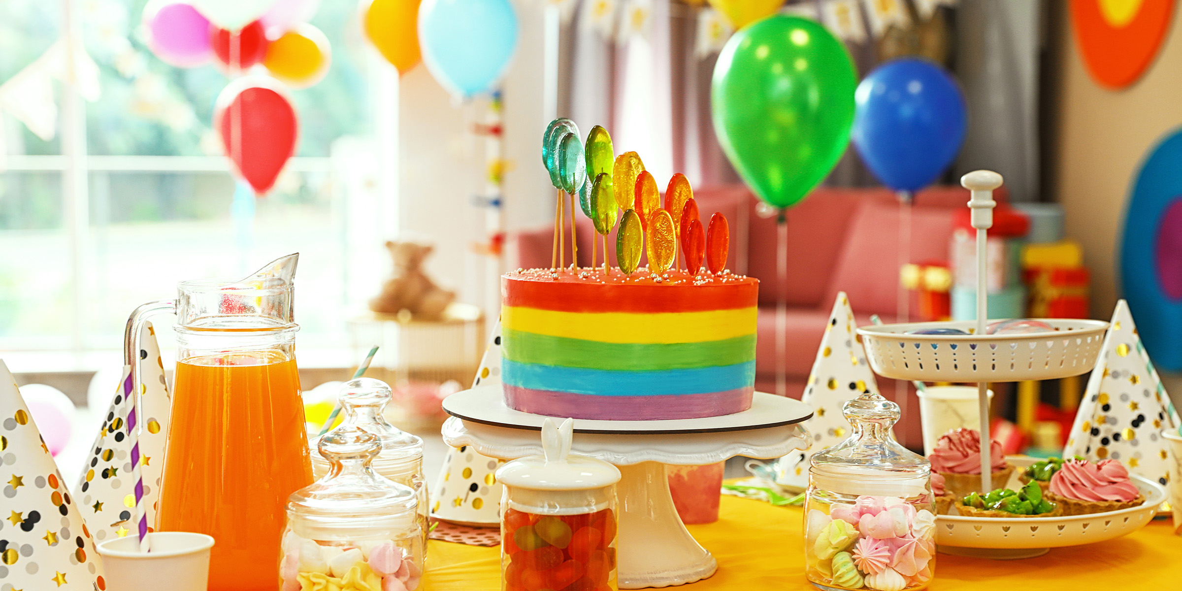 Un pastel sobre la mesa | Fuente: Shutterstock