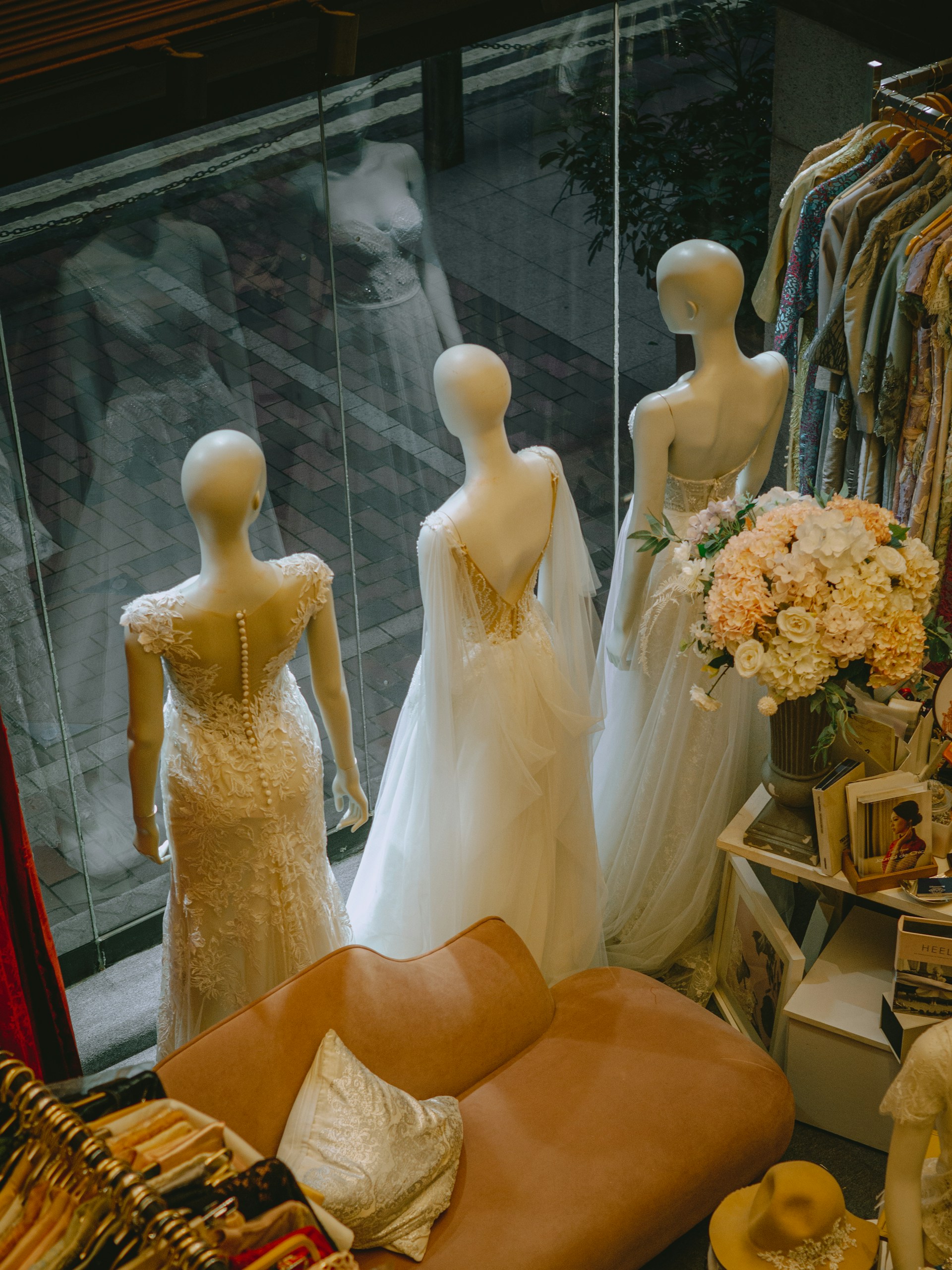Una boutique nupcial | Fuente: Unsplash