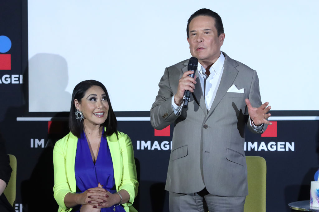 Addis Tuñón y Gustavo Adolfo Infante asisten al evento por el séptimo aniversario en la sede de Imagen TV el 25 de julio de 2024 en Ciudad de México. | Foto: Getty Images