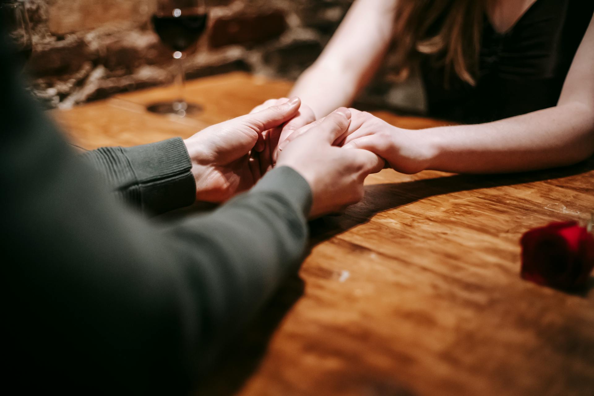 Una pareja en una cita | Fuente: Pexels