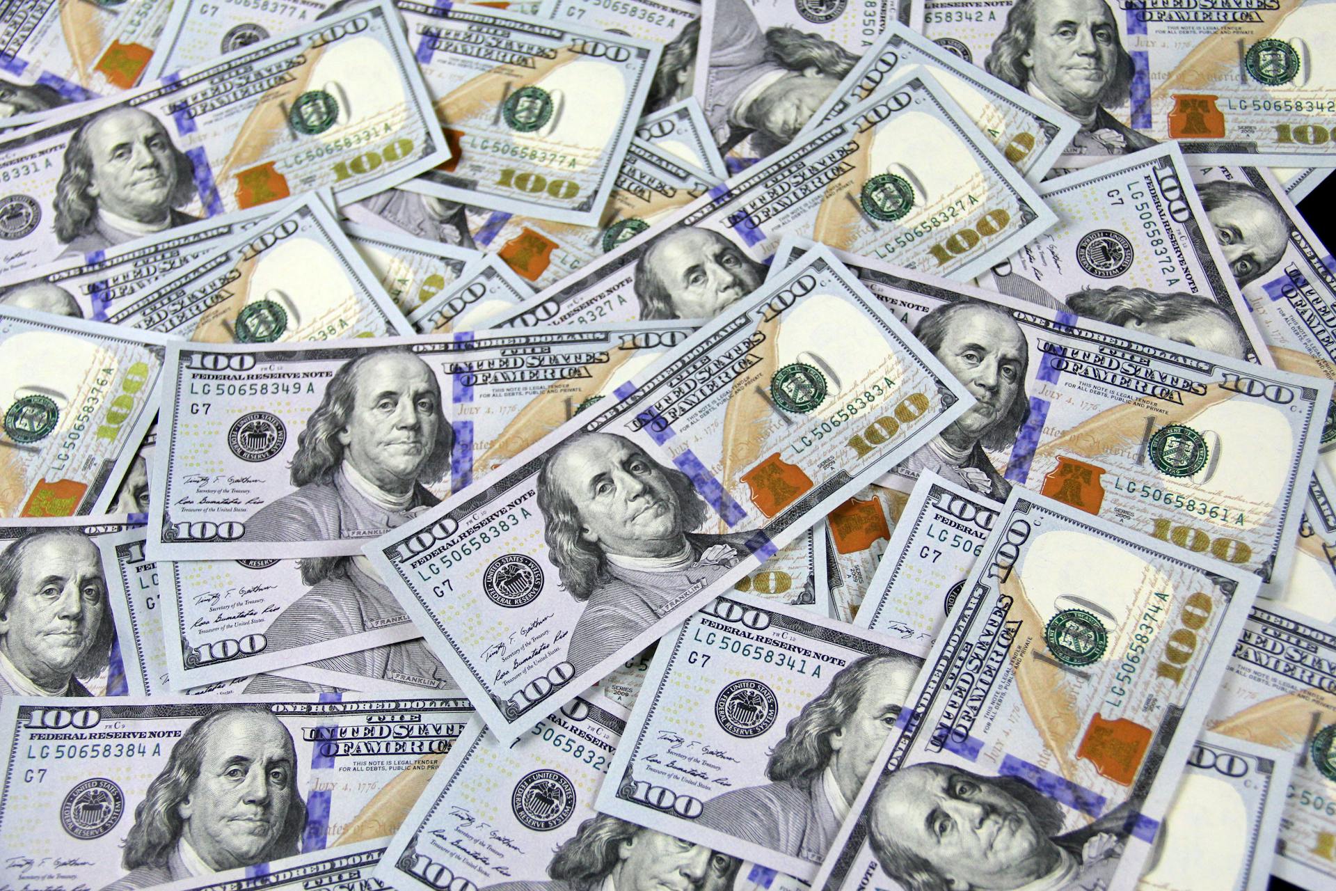Primer plano de dinero | Fuente: Pexels