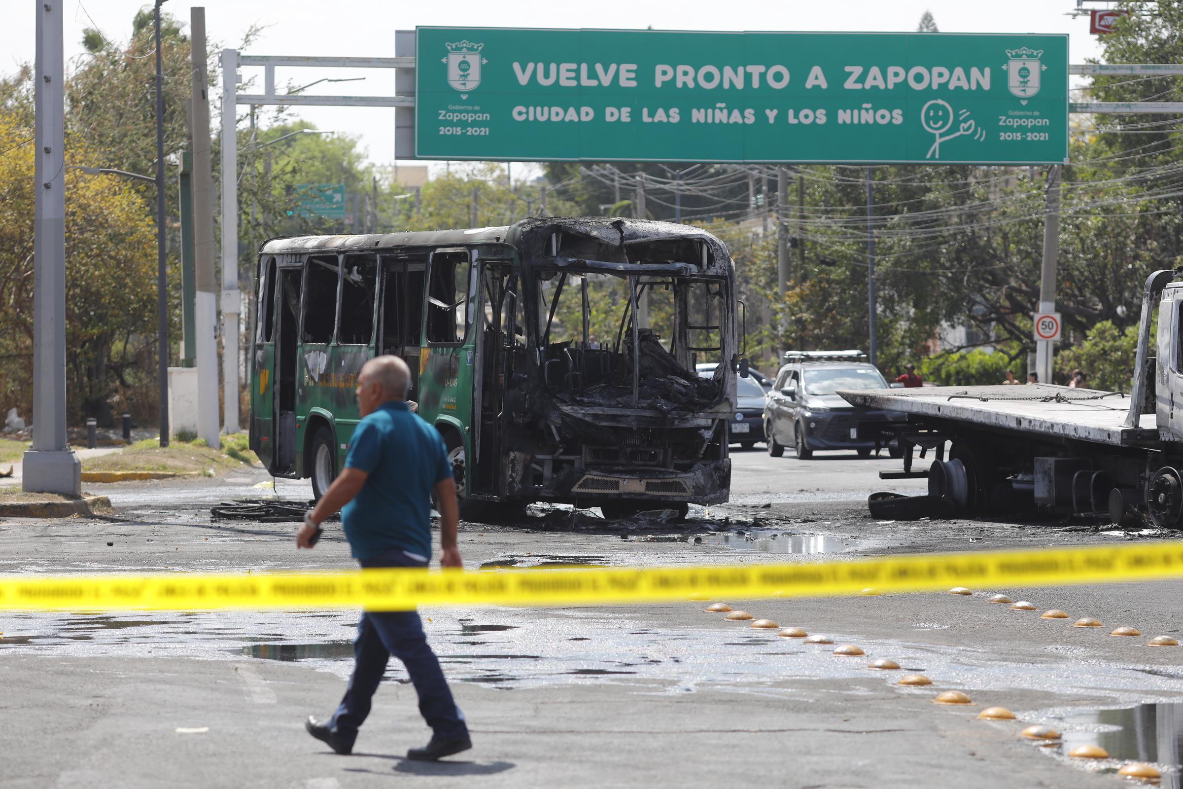 Vista del lugar donde tropas del Ejército Mexicano abatieron a Nemesio Oseguera Cervantes, conocido como "El Mencho", durante un operativo federal en Guadalajara, Jalisco, México, el 22 de febrero de 2026. | Fuente: Getty Images
