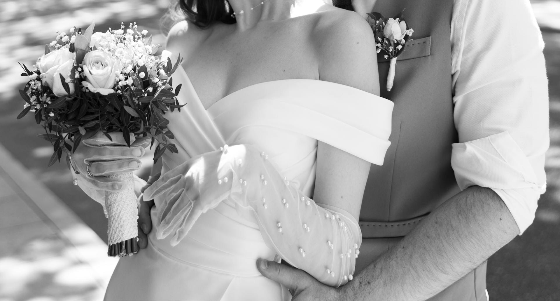 Una novia y un novio | Fuente: Pexels