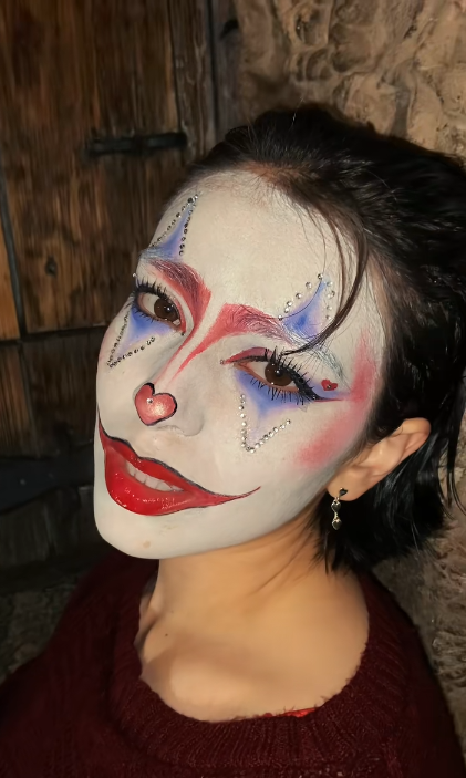 Marian Izaguirre con maquillaje de payasita en su último video de TikTok | Fuente: TikTok/marianizaguirrep