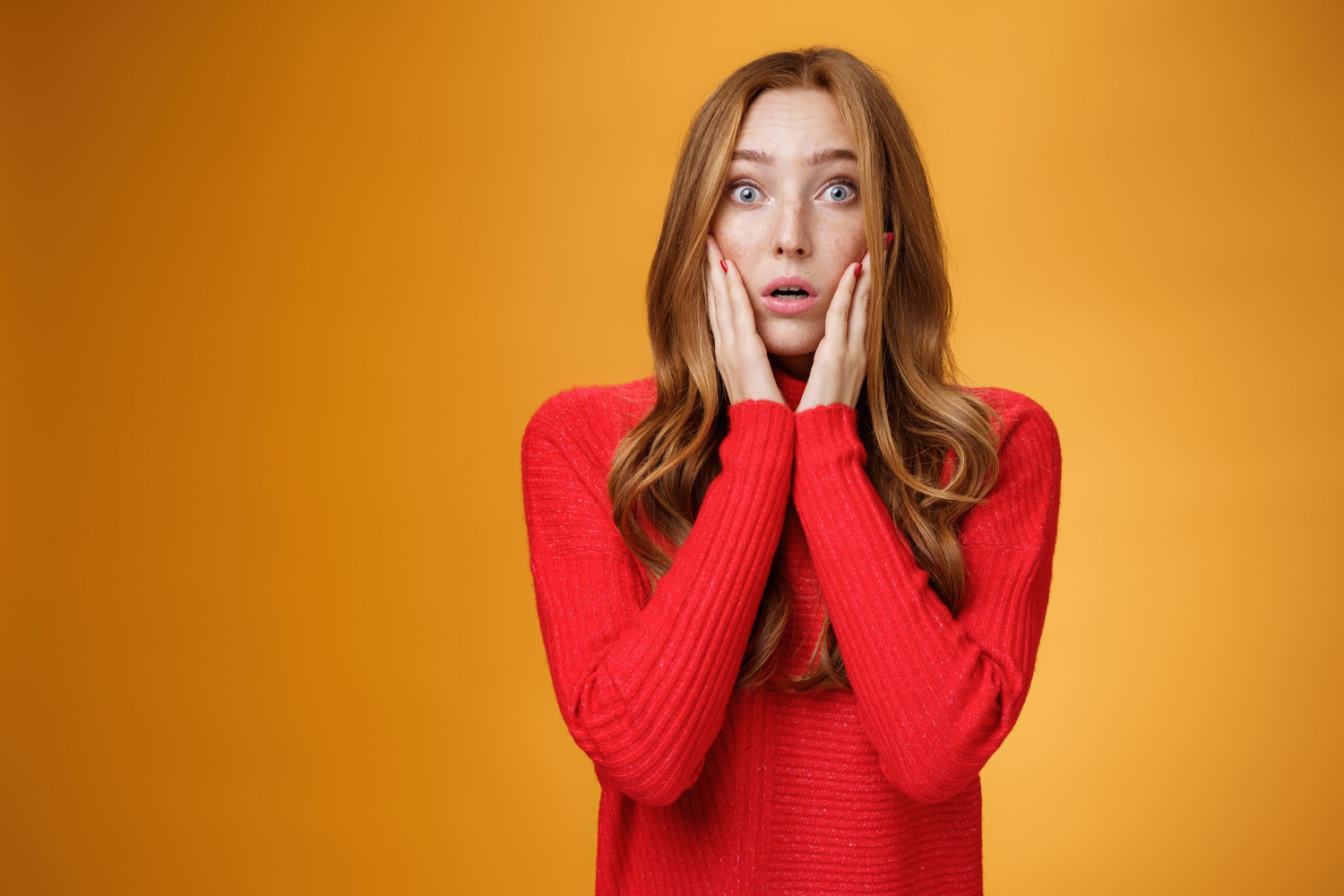 Una mujer conmocionada | Fuente: Freepik