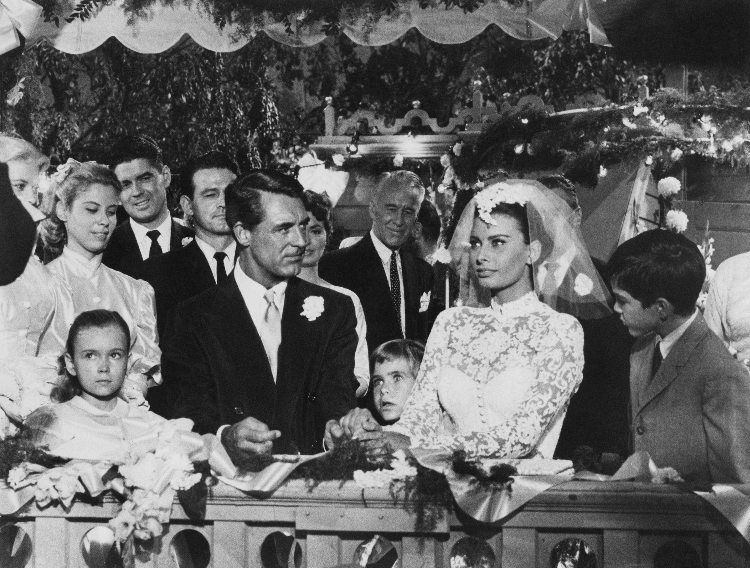 Cary Grant y Sophia Loren en una imagen fija de "Houseboat" (1958). | Fuente: Getty Images