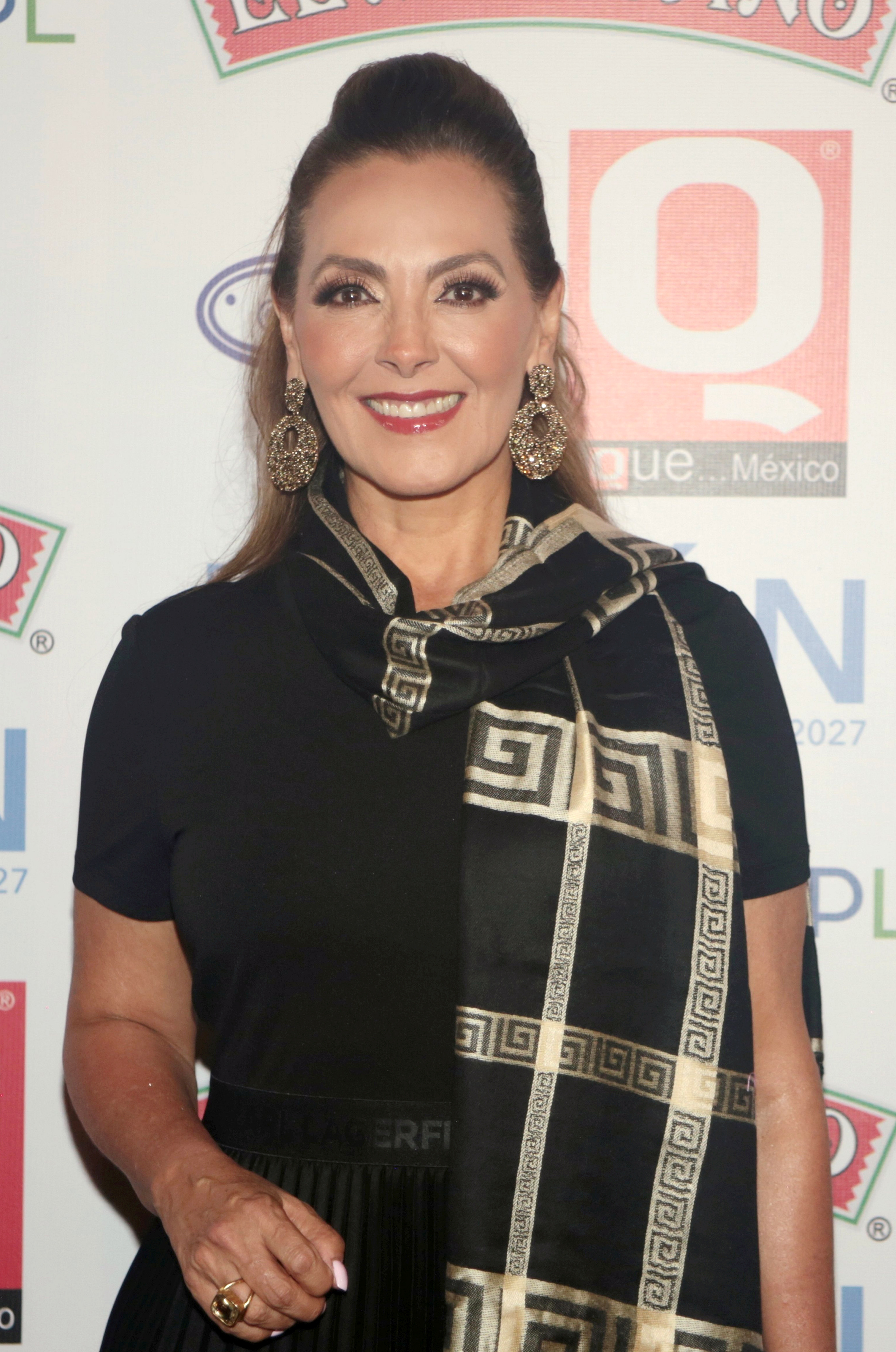 Verónica del Castillo durante la alfombra roja de los "Premios Q Magazine 2025" el 25 de marzo de 2025 en Ciudad de México, México. | Fuente: Getty Images