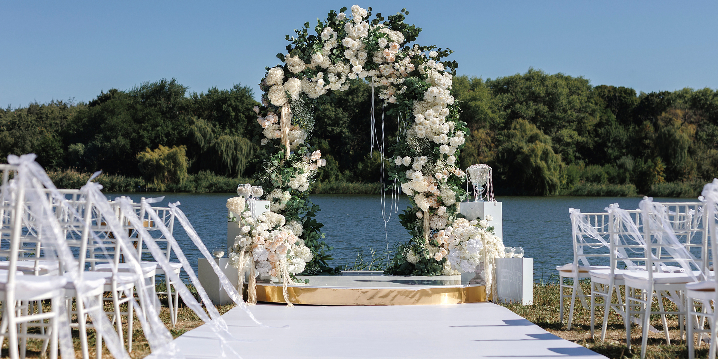 Una boda al aire libre | Fuente: Shutterstock