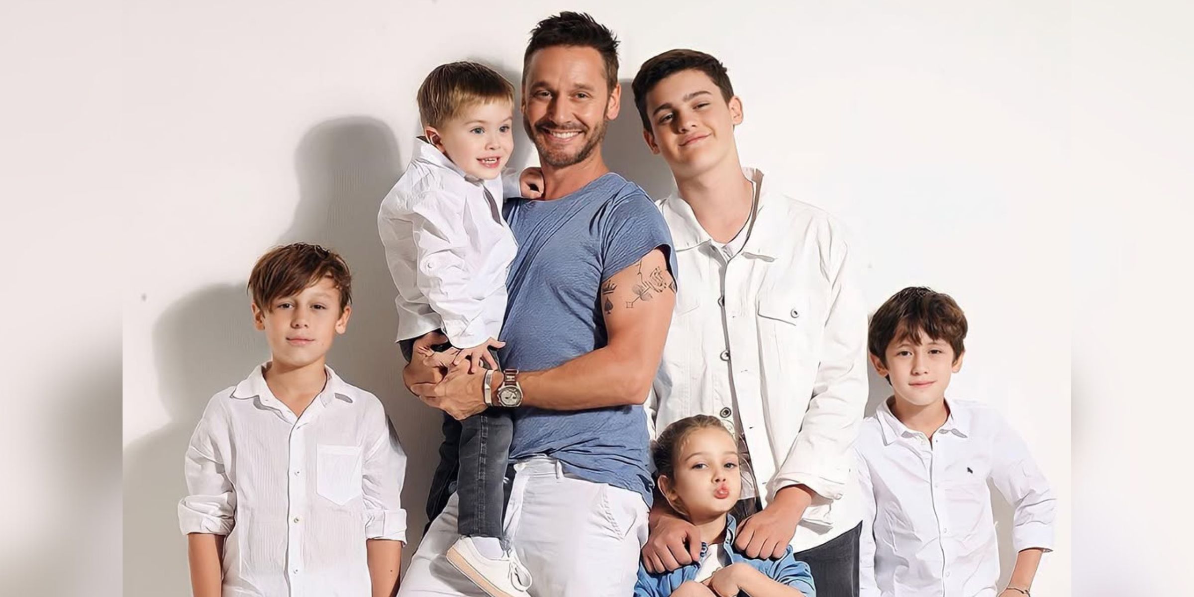 Benjamin Vicuña junto a sus hijos | Fuente: Instagram/benjaminvicuna.ok