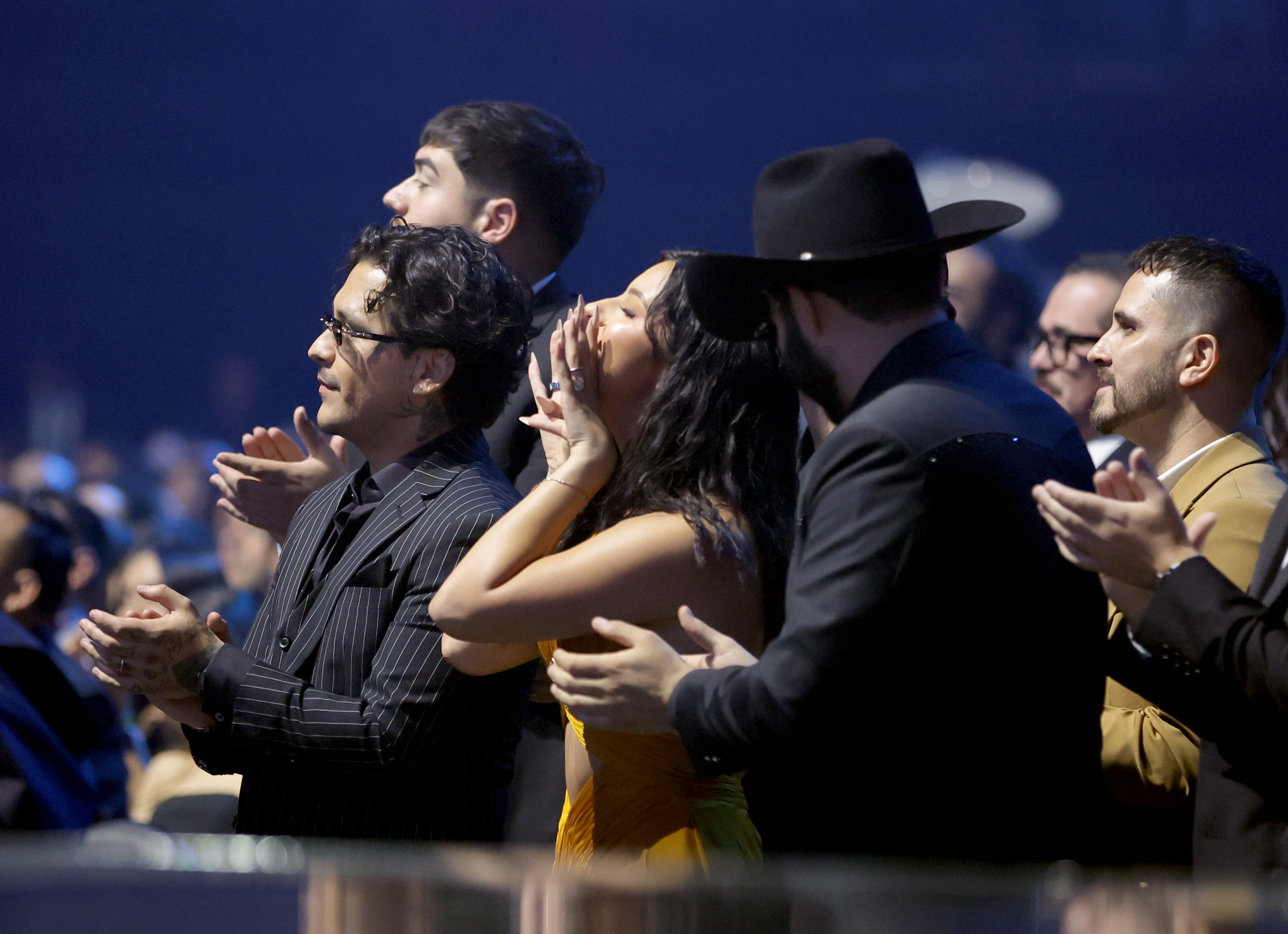 Christian Nodal y Ángela Aguilar en la 26ª edición de los Premios Grammy Latinos en el MGM Grand Garden Arena el 13 de noviembre de 2025 en Las Vegas, Nevada. | Fuente: Getty Images