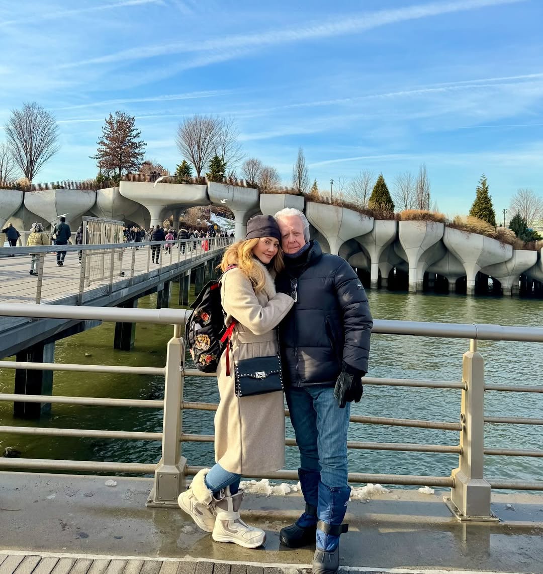 Andrea Legarreta y su padre, Don Juan Legarreta, compartiendo momentos juntos | Fuente: Instagram/andrealegarreta