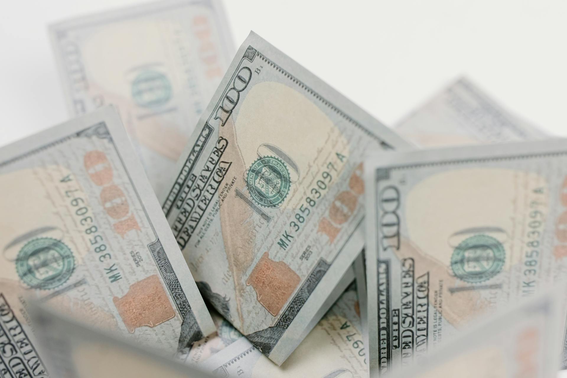 Primer plano de dinero | Fuente: Pexels