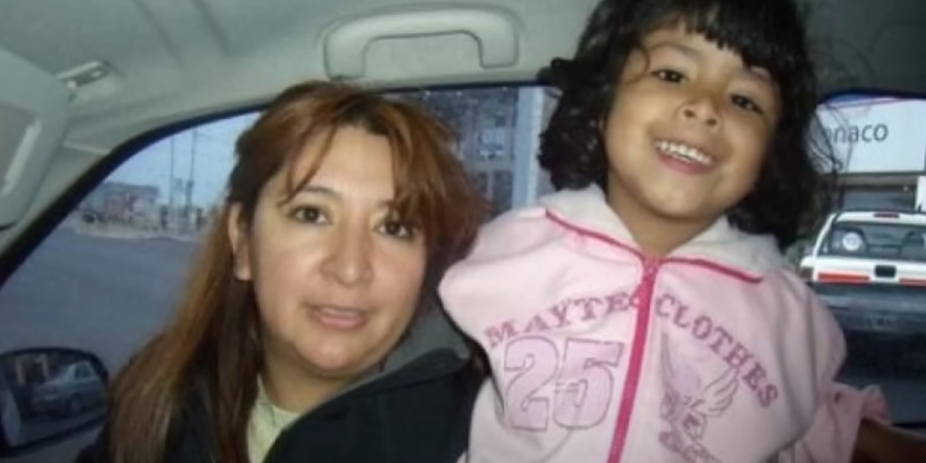 María Elena junto a su hija Sofía Jazmín Herrera. | Fuente: Youtube/Historias Innecesarias.