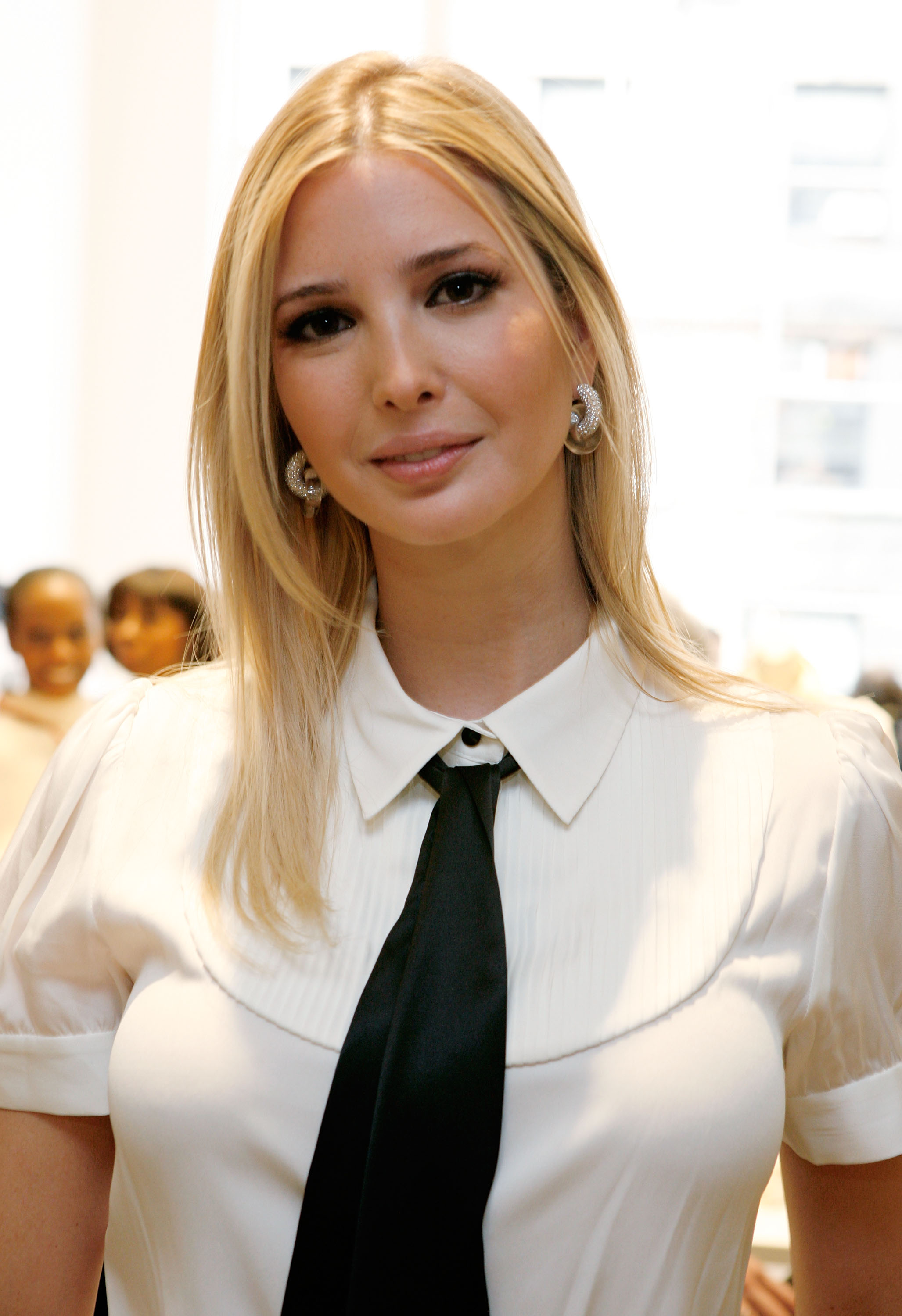 Ivanka Trump asiste al 22º evento anual de compras benéficas Miracle on Madison Avenue el 7 de diciembre de 2008, en Nueva York. | Fuente: Getty Images