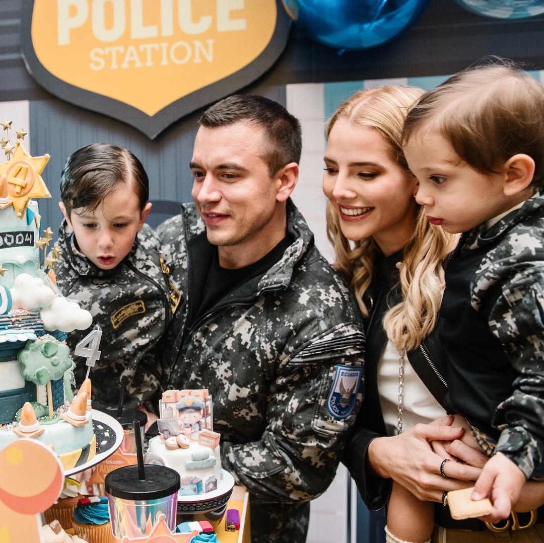 Daniel Noboa, Lavinia Valbonesi y sus dos hijos, Álvaro y Furio | Fuente: Instagram/laviniavalbonesi_