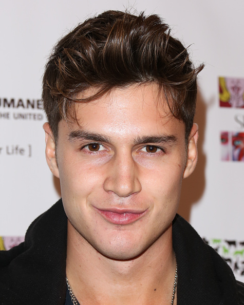 El modelo y cantante Fede Dorcaz asistió a la inauguración de la galería de debut de Bria Murphy, "Subconscious", en Los Angeles Contemporary Exhibitions el 20 de noviembre de 2016 en Los Angeles, California | Fuente: Getty Images