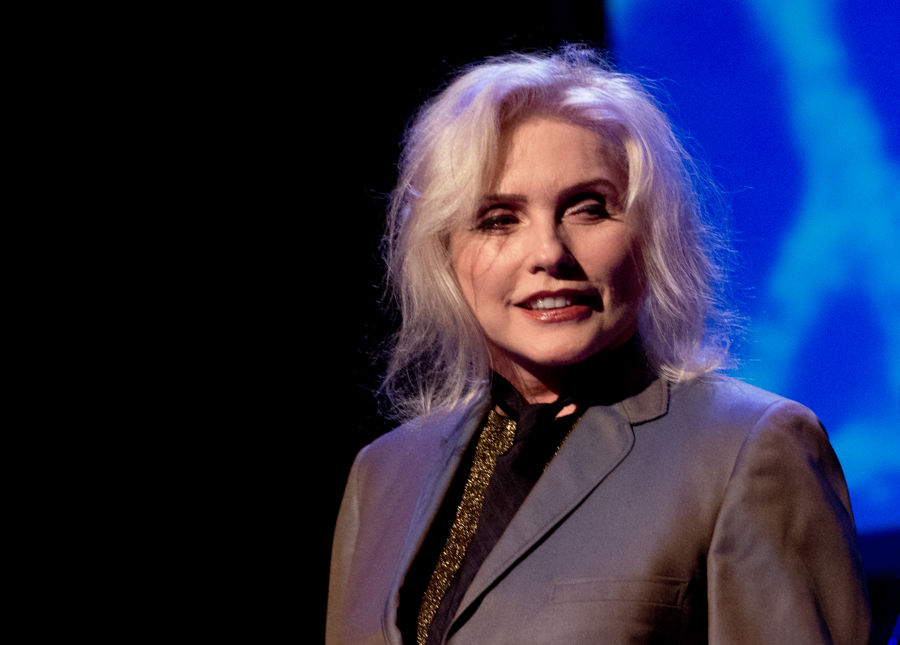 La famosa cantante actuando durante el 34º Concierto Benéfico Anual Homenaje a John Lennon en el Symphony Space el 5 de diciembre de 2014, en Nueva York. | Fuente: Getty Images