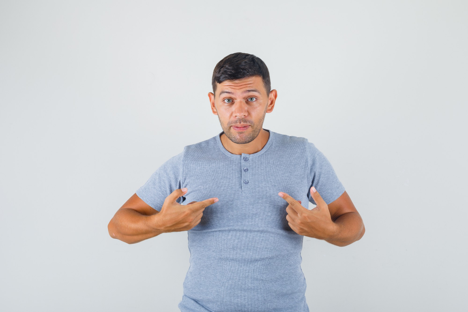 Un hombre molesto | Fuente: Freepik