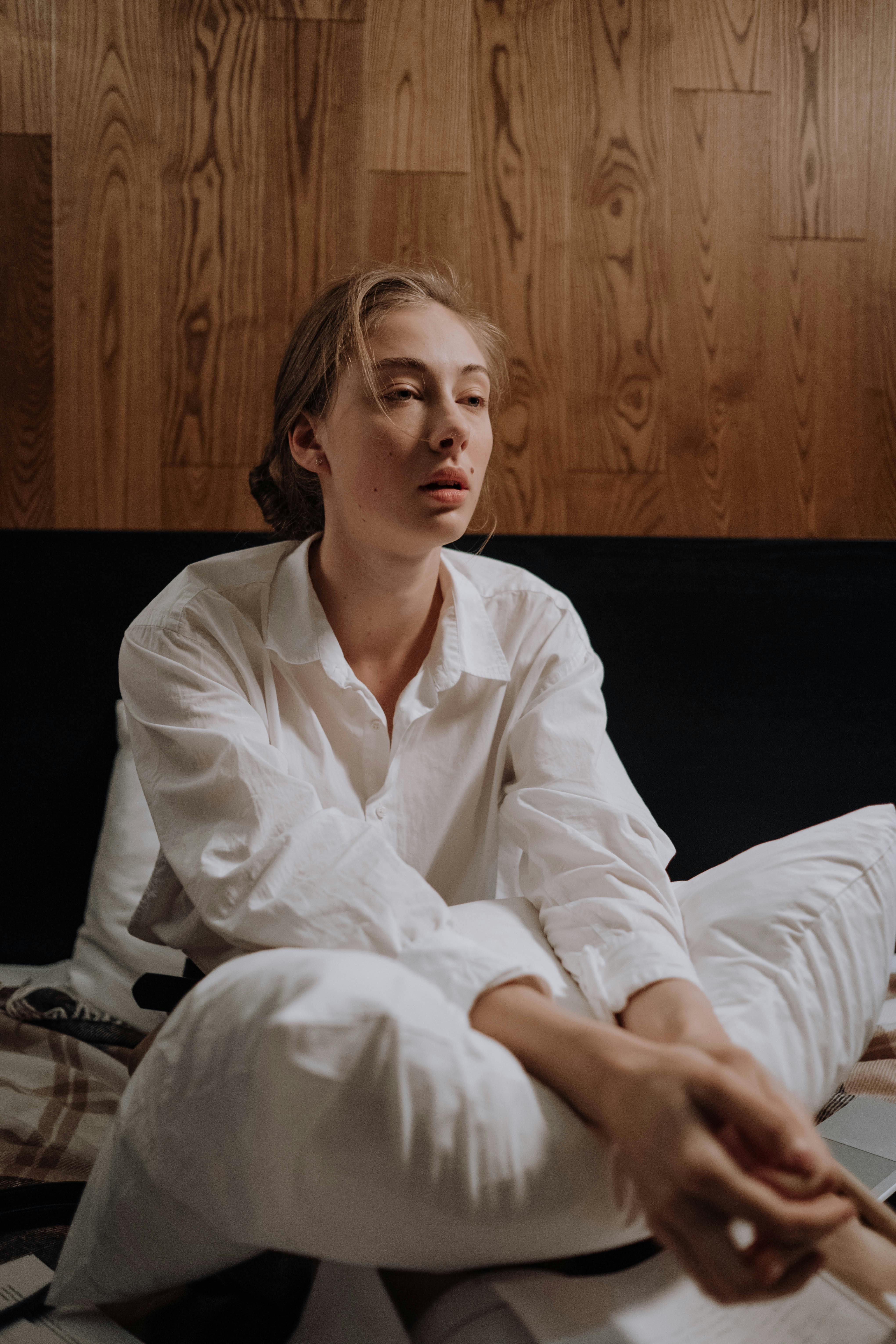 Mujer con aspecto agotado | Fuente: Pexels