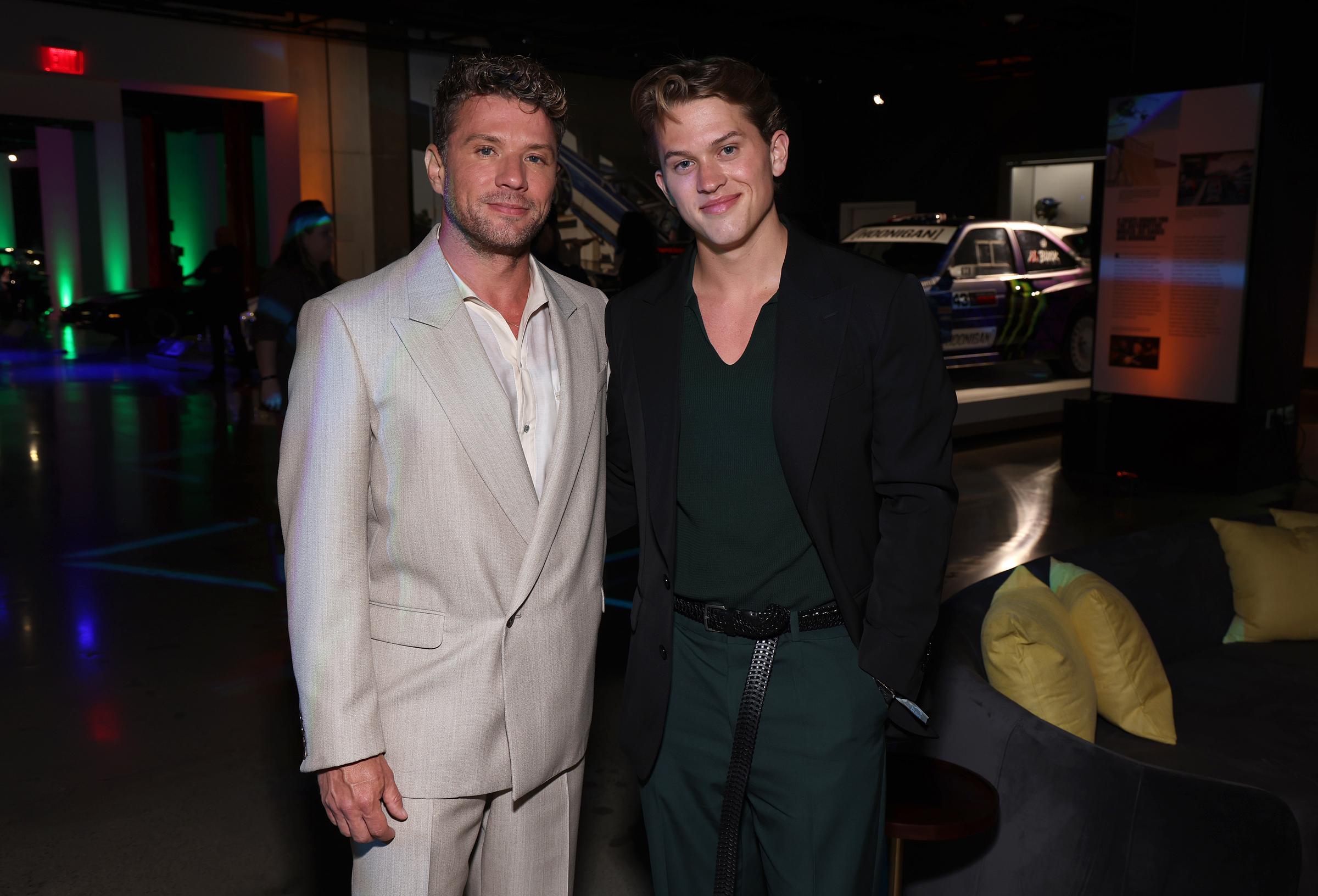 Deacon y Ryan Phillippe. | Fuente: Getty Images