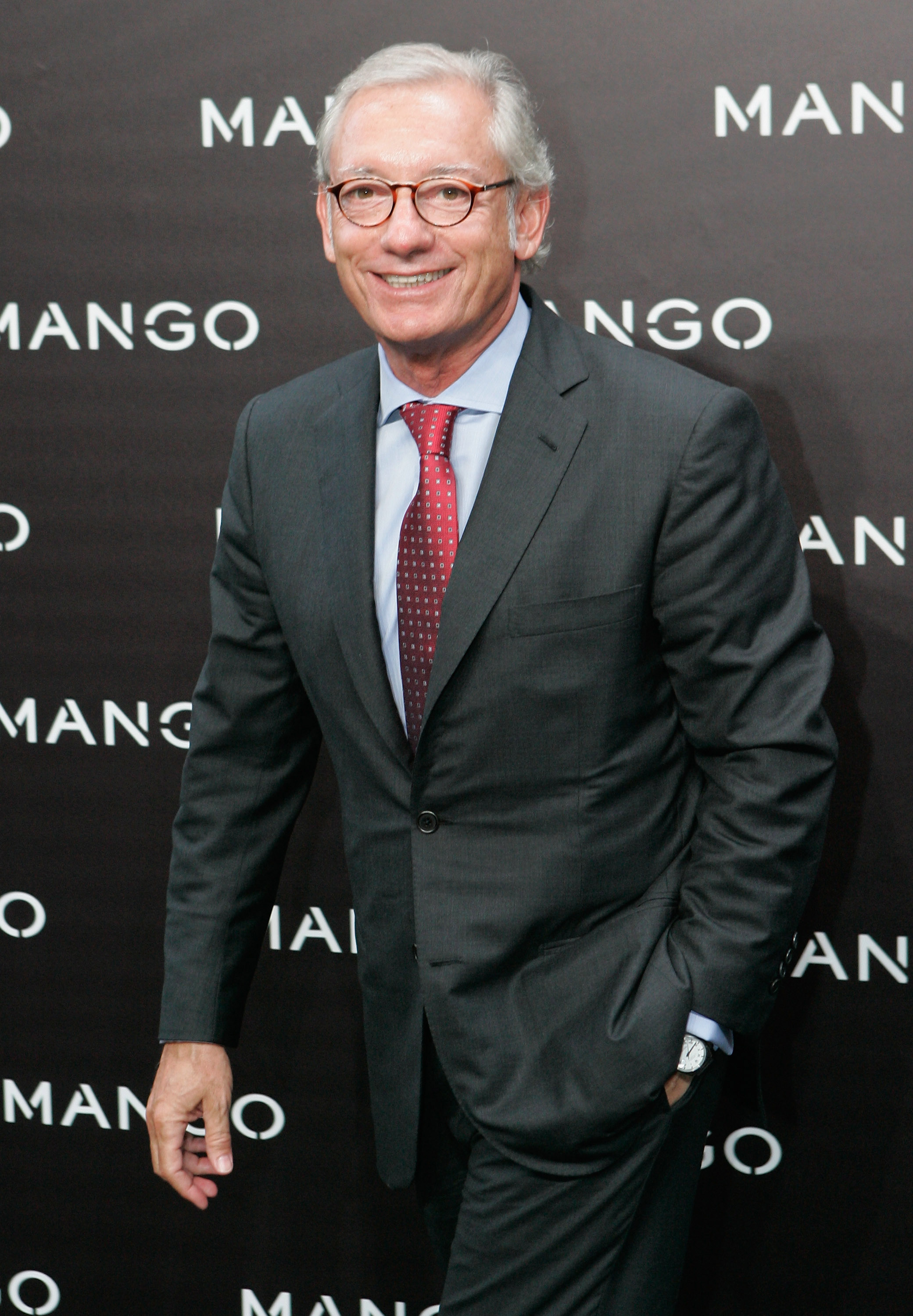 Isak Andic asiste al lanzamiento de la nueva colección de Mango en el Centro Pompidou el 17 de mayo de 2011 en París, Francia. | Fuente: Getty Images.